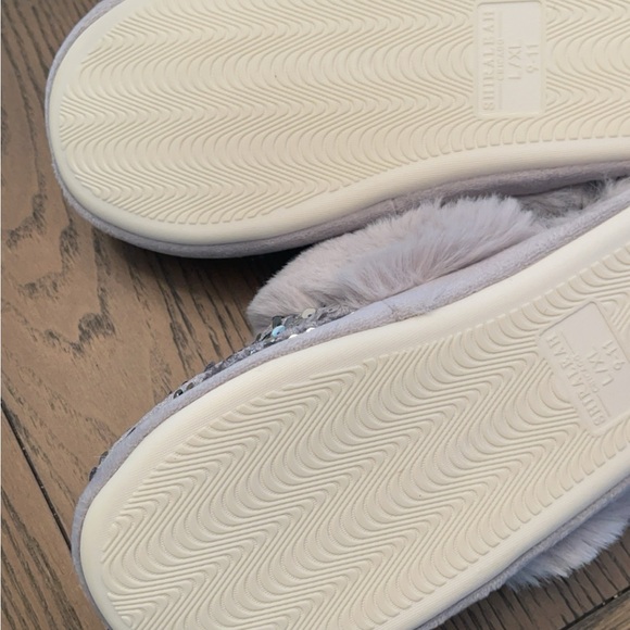 Cute fluffy slippers with sequins - size L/XL - Picture 2 of 3